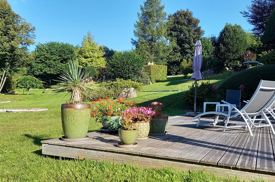 chalet-de-warren-084946 Le chalet de Warren en 2025 - vue de la terrasse piscine